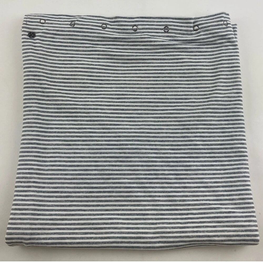Lululemon Snap Scarf Shawl Wrap One Size Grey Gray White Stripe Vinyasa Infinity - Picture 2 of 8